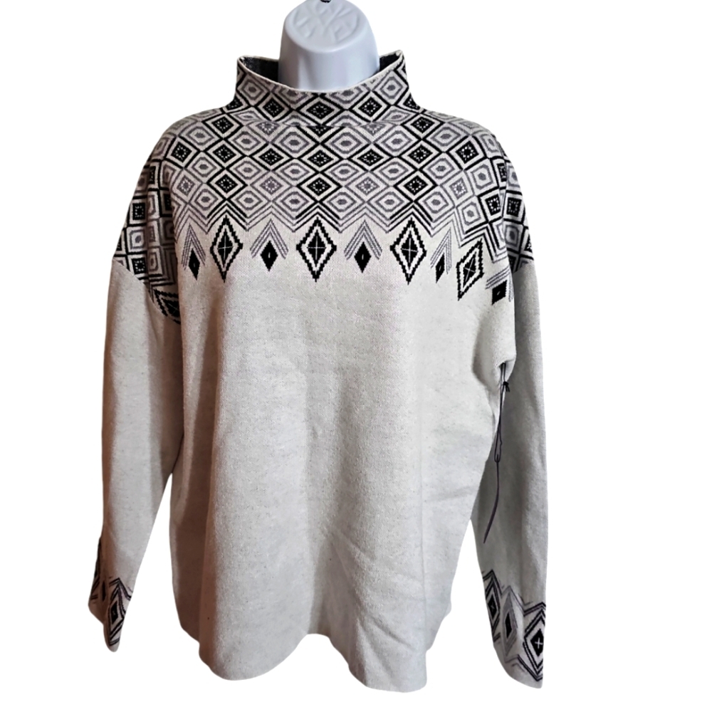 Neutral Geometric Turtleneck Sweater - Cream/Black